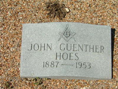 Hoes, John Guenther