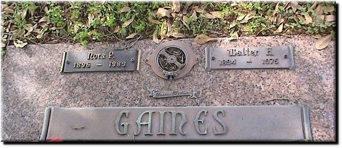 Gaines, Nora and Walter.JPG