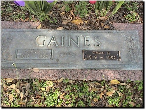 Gaines, Walter and Omas.JPG