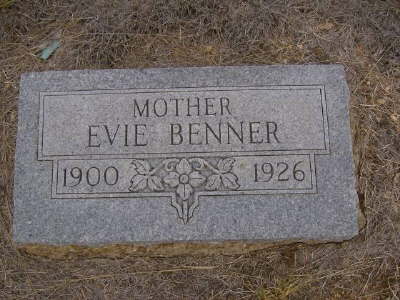 Benner, Evie