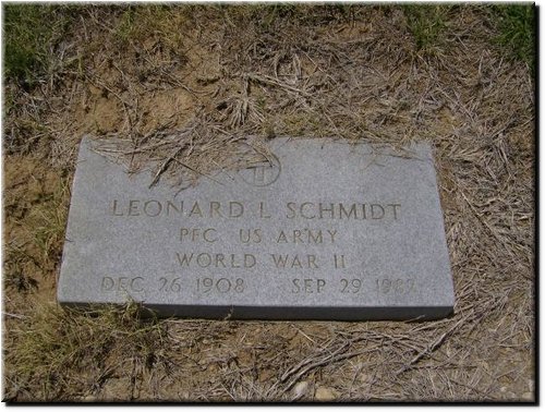 Schmidt, Leonard L. (military marker).JPG