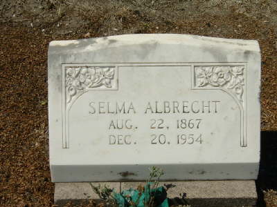 Albrecht, Selma