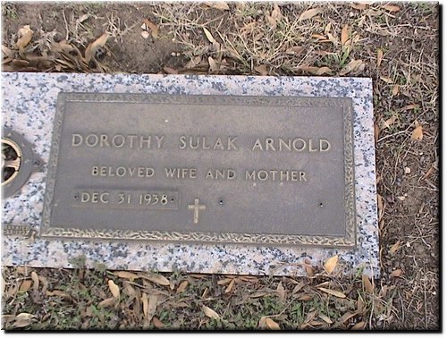 Arnold, Dorothy Sulak.JPG