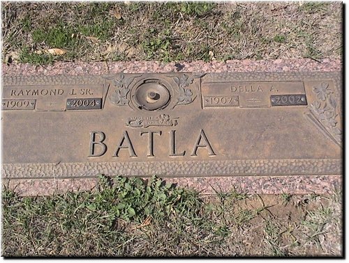 Batla, Raymond Sr and Della A.JPG