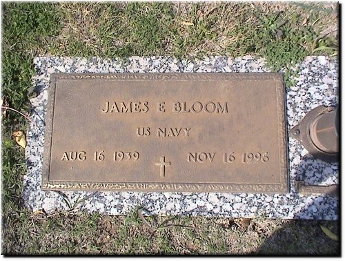 Bloom, James E (military marker).JPG