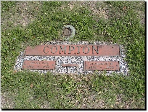 Compton, Zelma Dee and Clarence.JPG