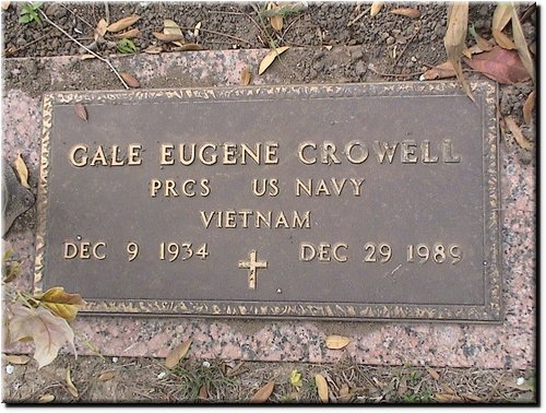 Crowell, Gale Eugene (military marker).JPG