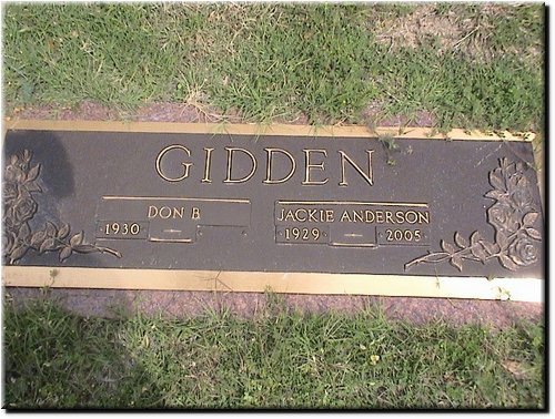 Gidden, Don and Jackie Anderson.JPG