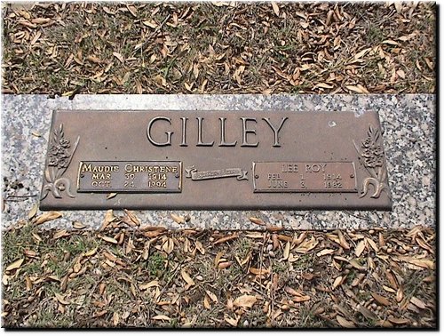 Gilley, Maudie Christene ad Lee Roy.JPG