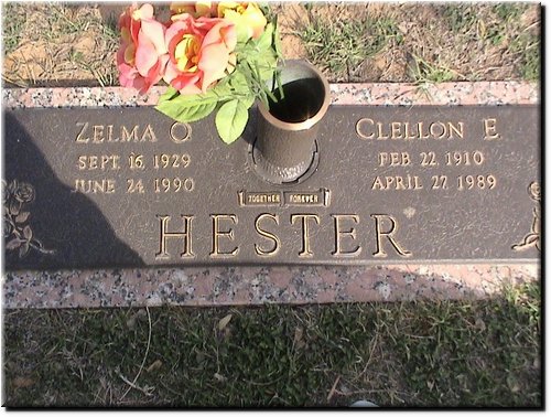 Hester, Zelma and Clellon.JPG