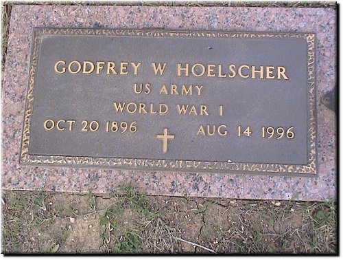 Hoelscher, Godfrey (military marker).JPG