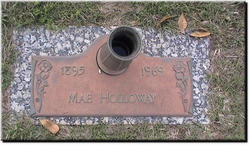 Holloway, Mae.JPG