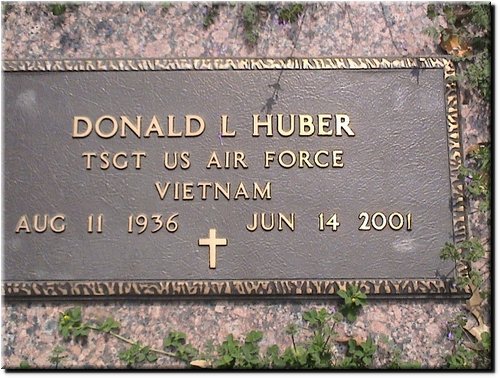 Huber, Donald L (military marker).JPG