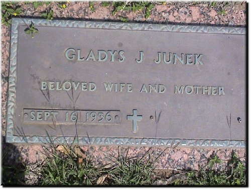 Junek, Gladys J.JPG