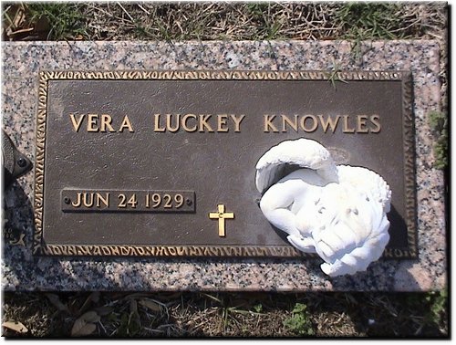 Knowles, Vera Luckey.JPG