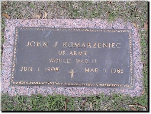 Komarzeniec, John (military marker).JPG