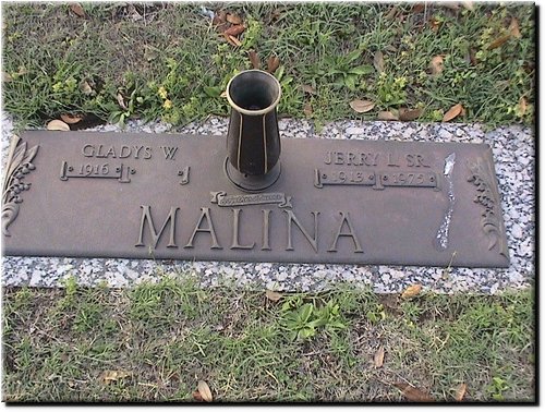 Malina, Gladys and Jerry L Sr.JPG