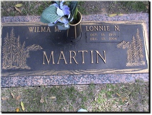 Martin, Wilma and Lonnie.JPG