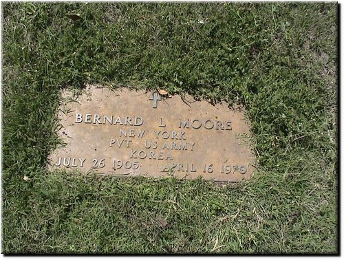 Moore, Bernard L (military marker).JPG