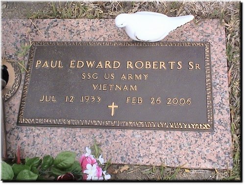 Roberts, Paul Edward Sr (military marker).JPG