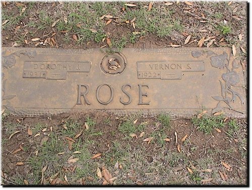 Rose, Dorothy I and Vernon S.JPG