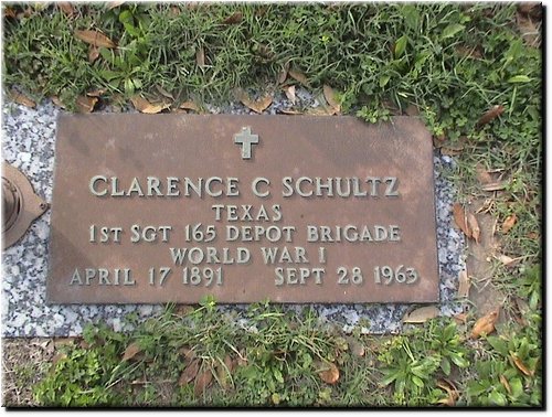 Schultz, Clarence (military marker).JPG