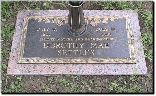 Settles, Dorothy Mae.JPG