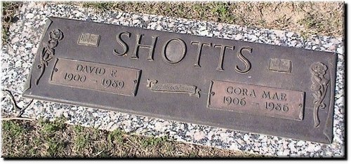 Shotts, David and Cora Mae.jpg