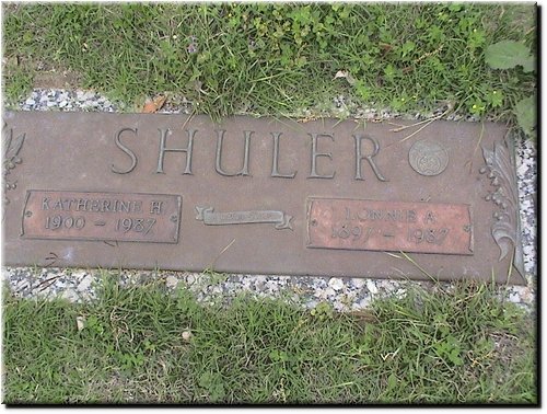 Shuler, Katherine H and Lonnie A.JPG