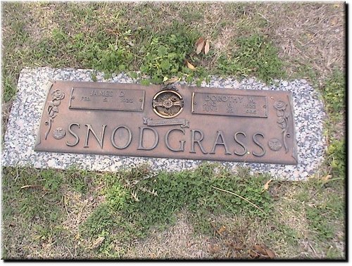 Snodgrass, James and Dorothy.JPG