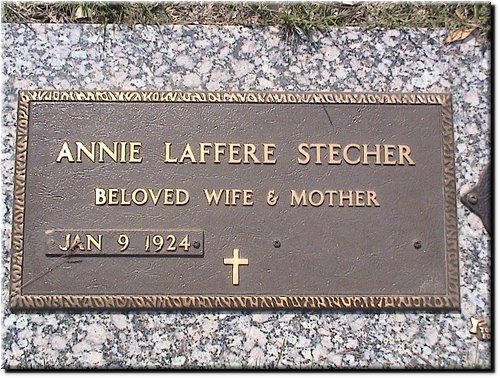 Stecher, Annie Lafere.JPG