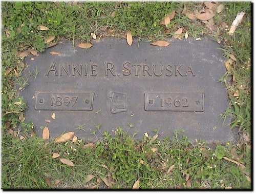 Struska, Annie R.JPG