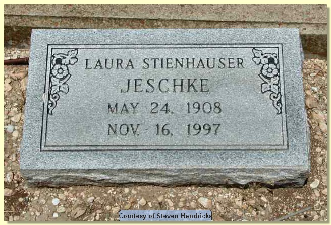 jeschke_laura_stienhauser