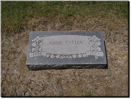 Cotten, Annie.JPG