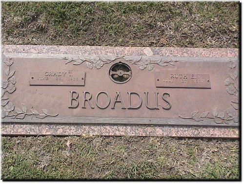 Broadus, Grady T and Ruth E.JPG