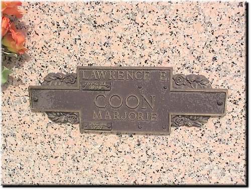 Coon, Lawrence E and Marjorie.JPG