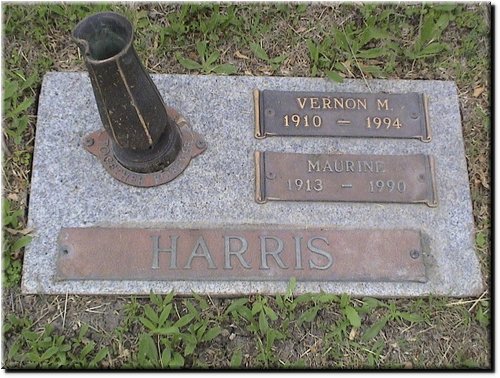 Harris Vernon M and Maurine.JPG