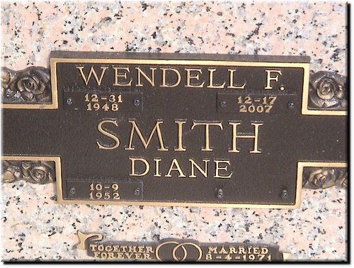 Smith, Wendell F and Diane.JPG